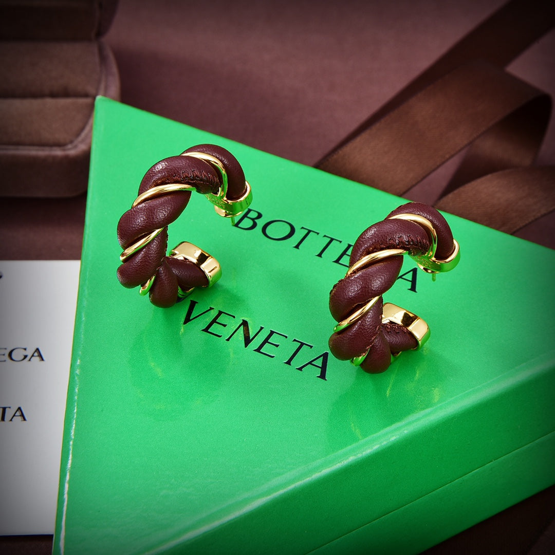 18K BV Brown Earrings