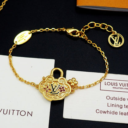 18K Louis Vintage Lock Gold Bracelet