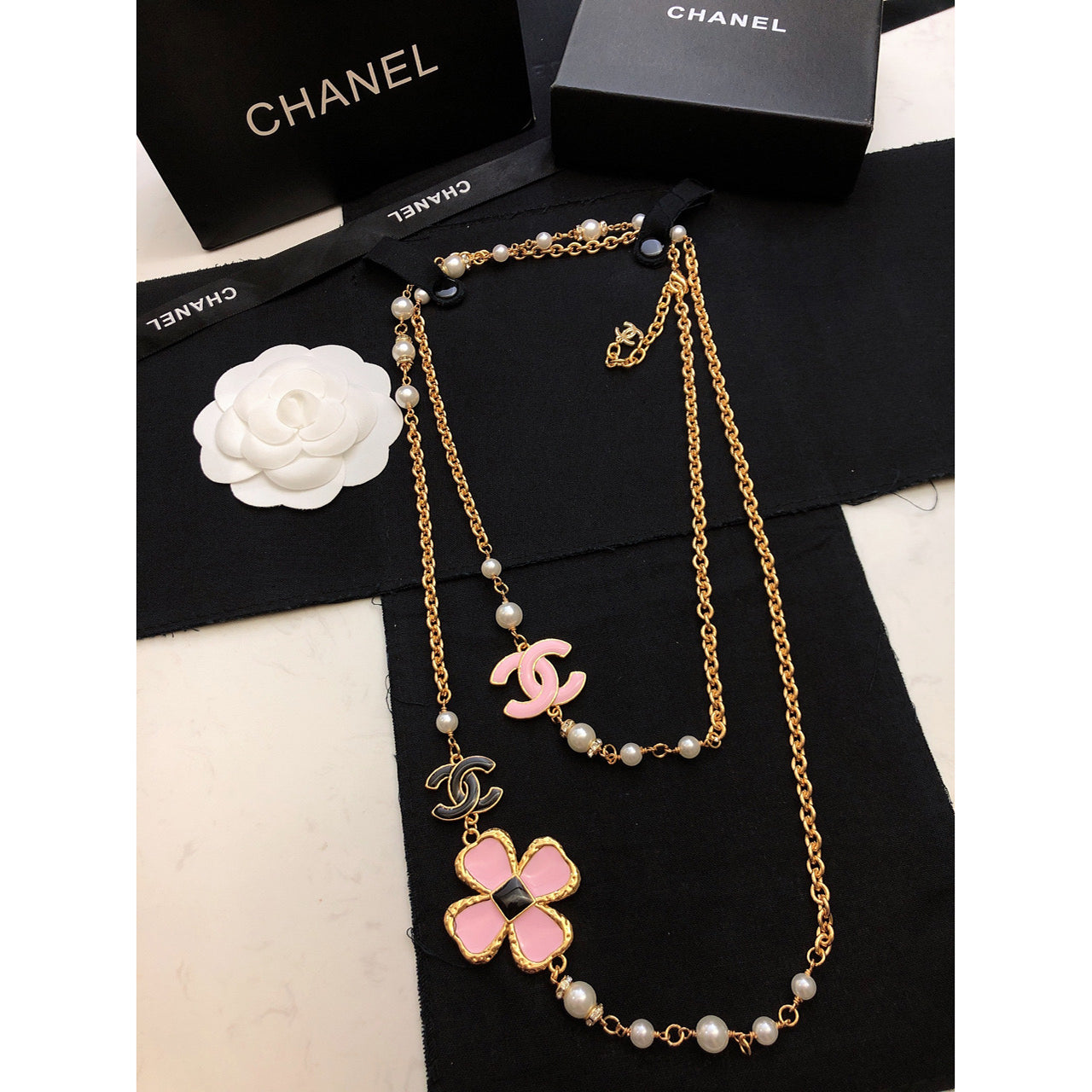 18K CHANEL CC Pink Flowers Necklace