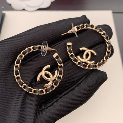 18K CHANEL CC Strass Earrings