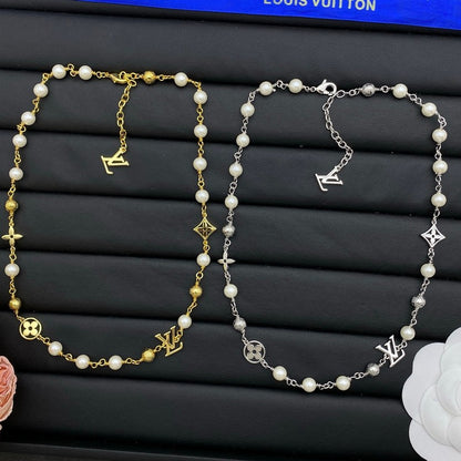 18K Louis Pearls Necklace
