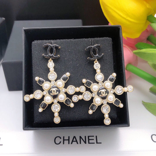 18K CHANEL CC Snow Flowers Earrings