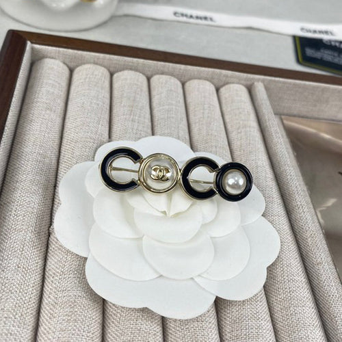18K CC Coco Crush Brooch