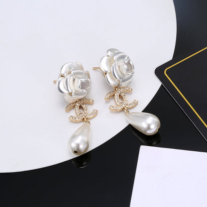 18K CC Flower Pearl Earrings