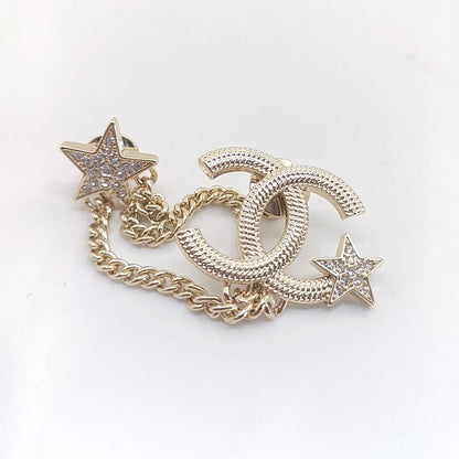 18K CHANEL Heart Star Chain Brooch