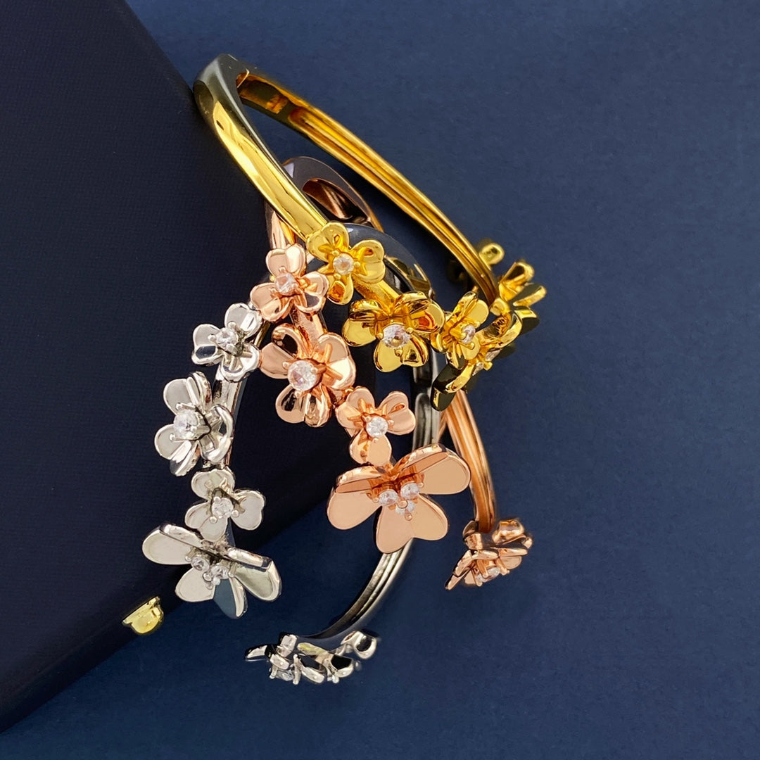 Bracelet Frivole Sept Fleurs 18K