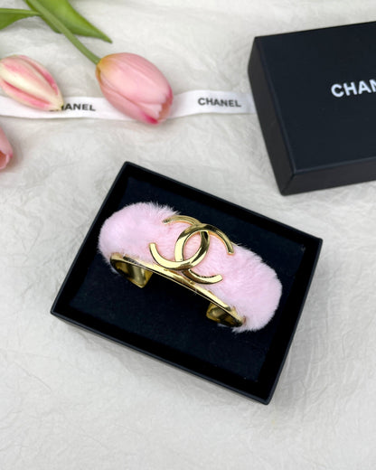 Bracelet manchette ouvert rose CC 18 carats