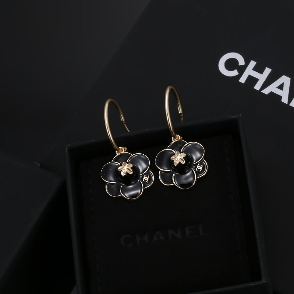 18K CC Flower Earrings