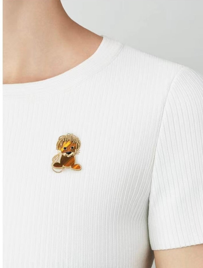 Broche à pince Lion animaux porte-bonheur 18 carats