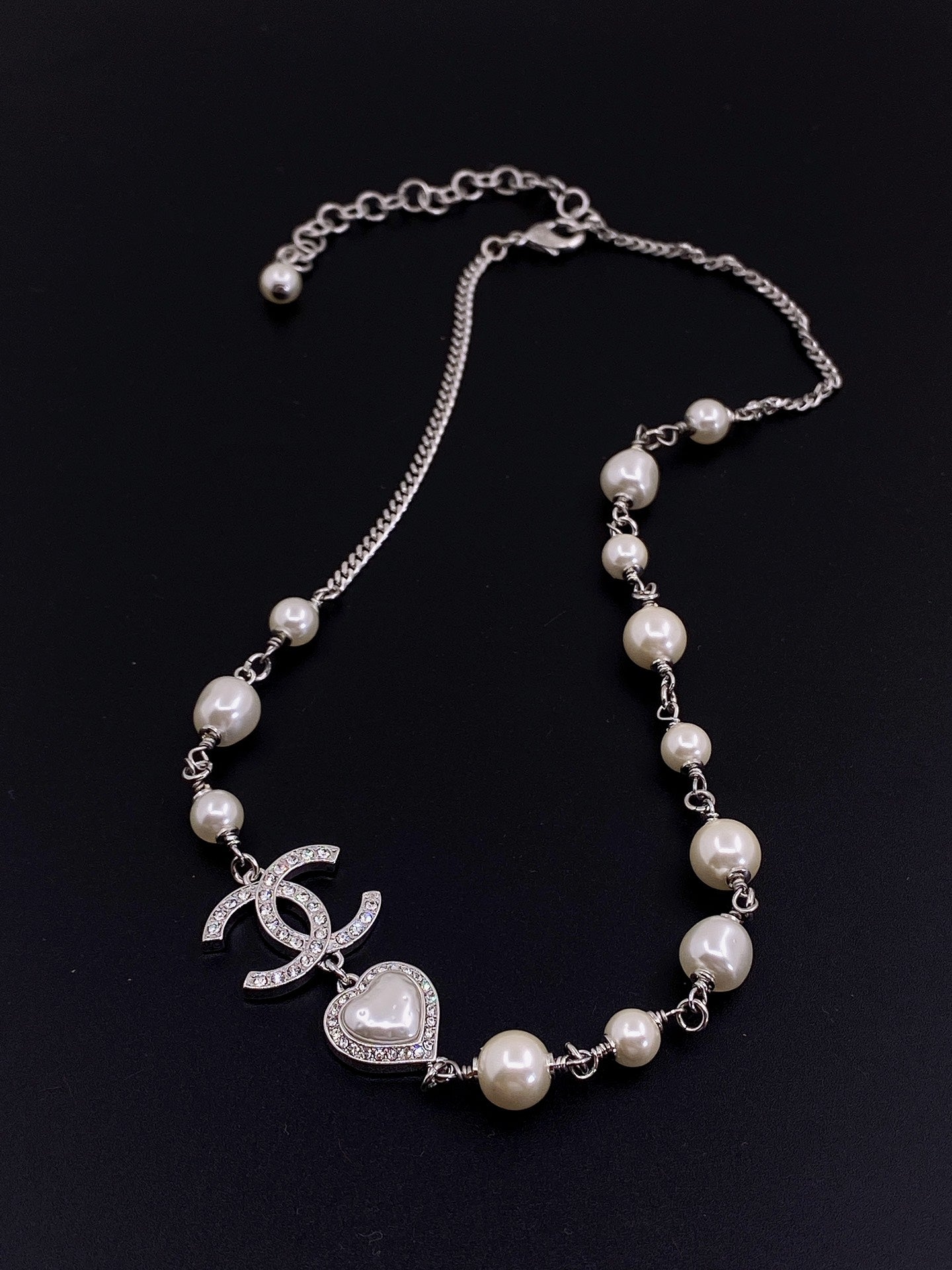 18K Pearls Crystals Necklace