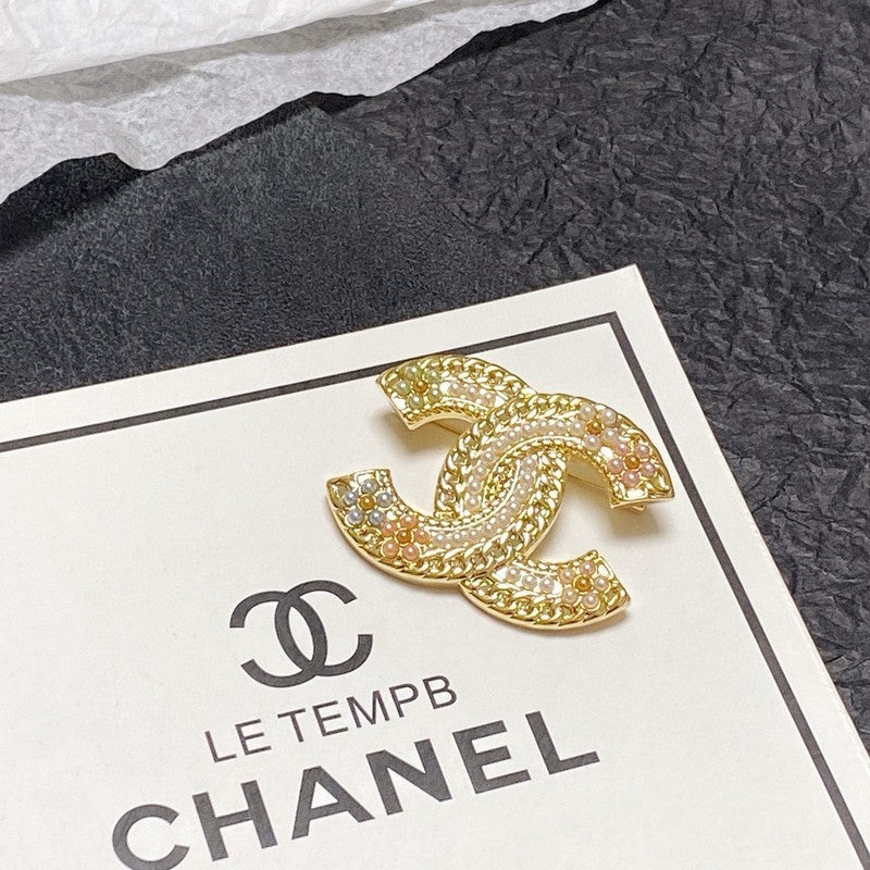 CC Pearl Gold Brooch