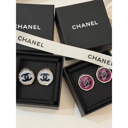 18K CC White & Purple Round Earrings
