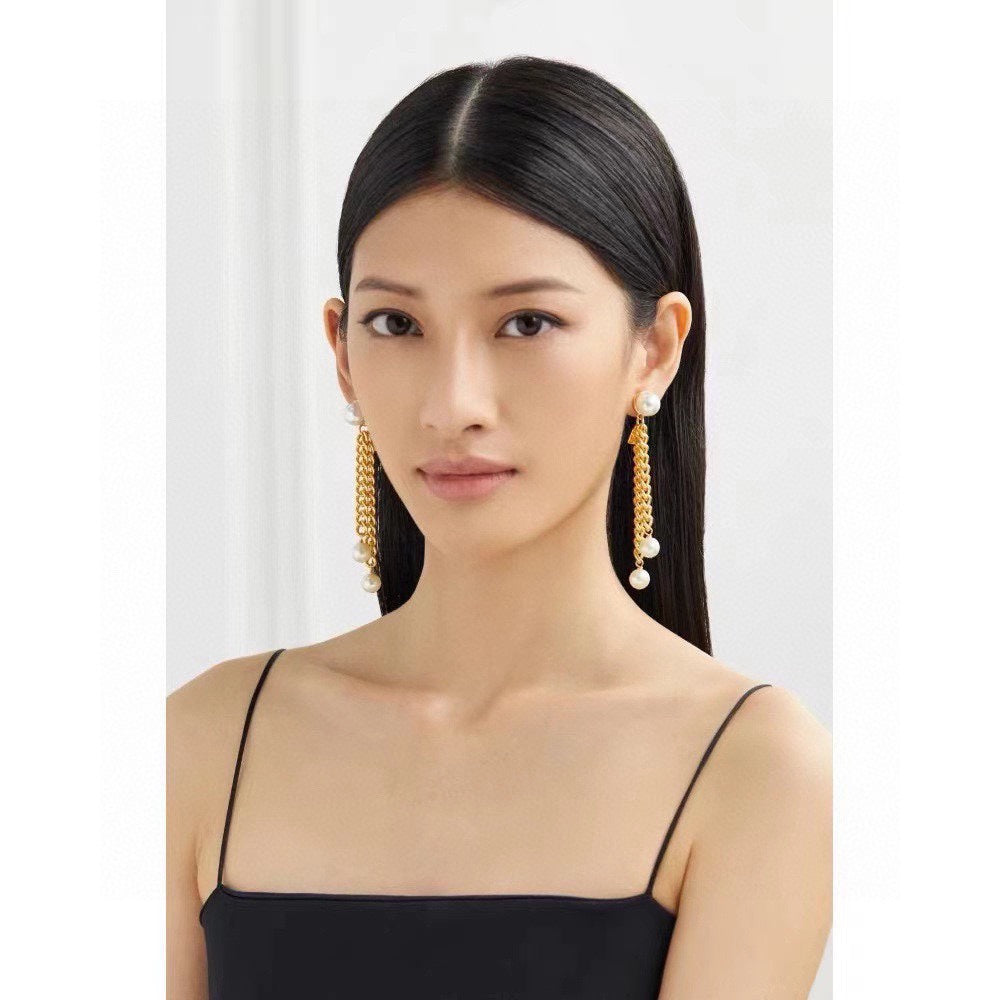 18K Triomphe Chain Pearl Earrings