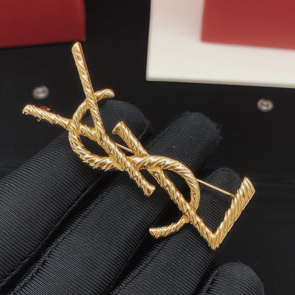 18K Saint Gold Brooch