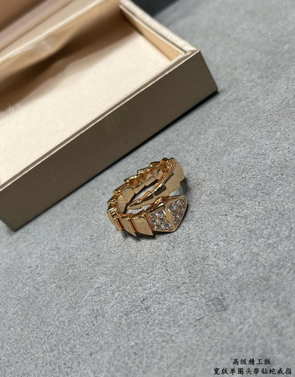 18K BV Serpenti Viper Head Diamond Ring