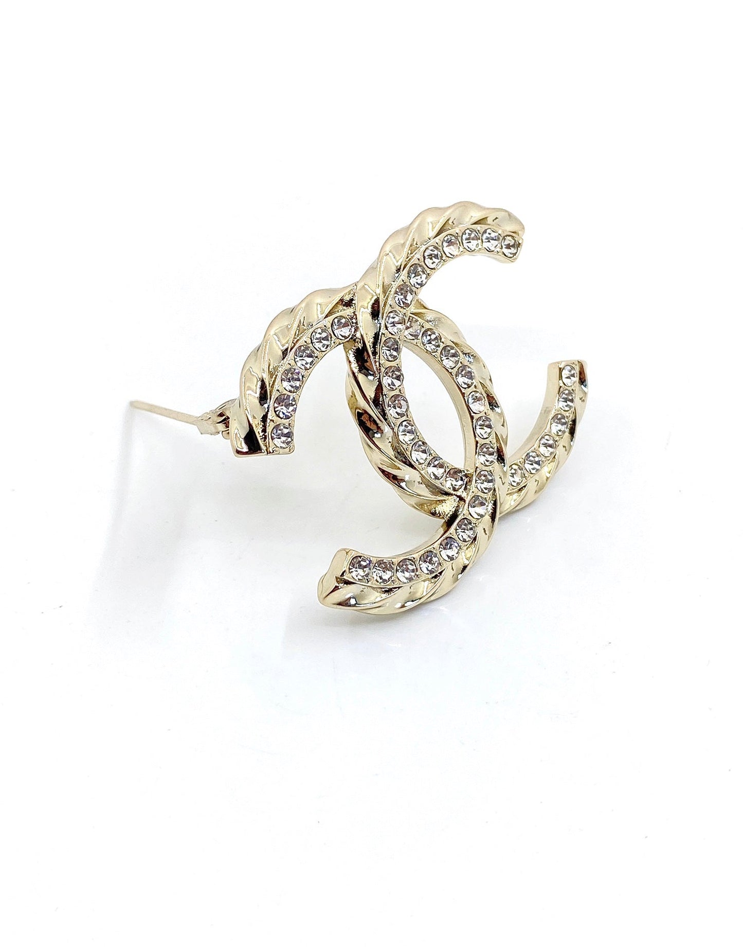 18K CC Diamonds Brooch