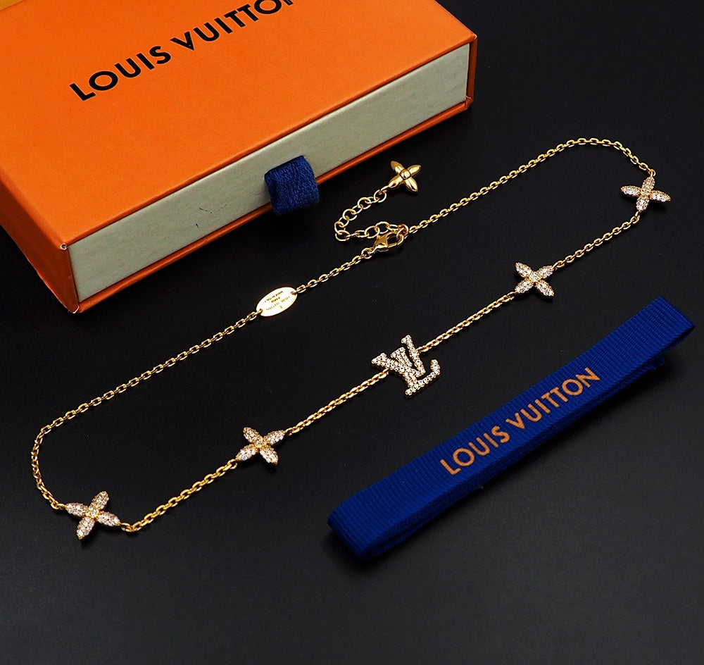 18K Louis Iconic Tresor Necklace