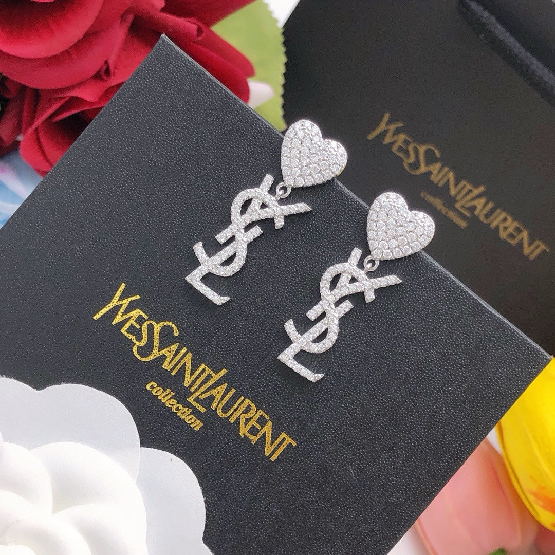 18K Saint Heart Diamonds Earrings