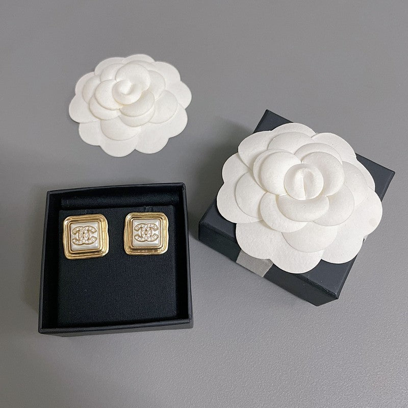 CC Pearl Gold Square Earrings