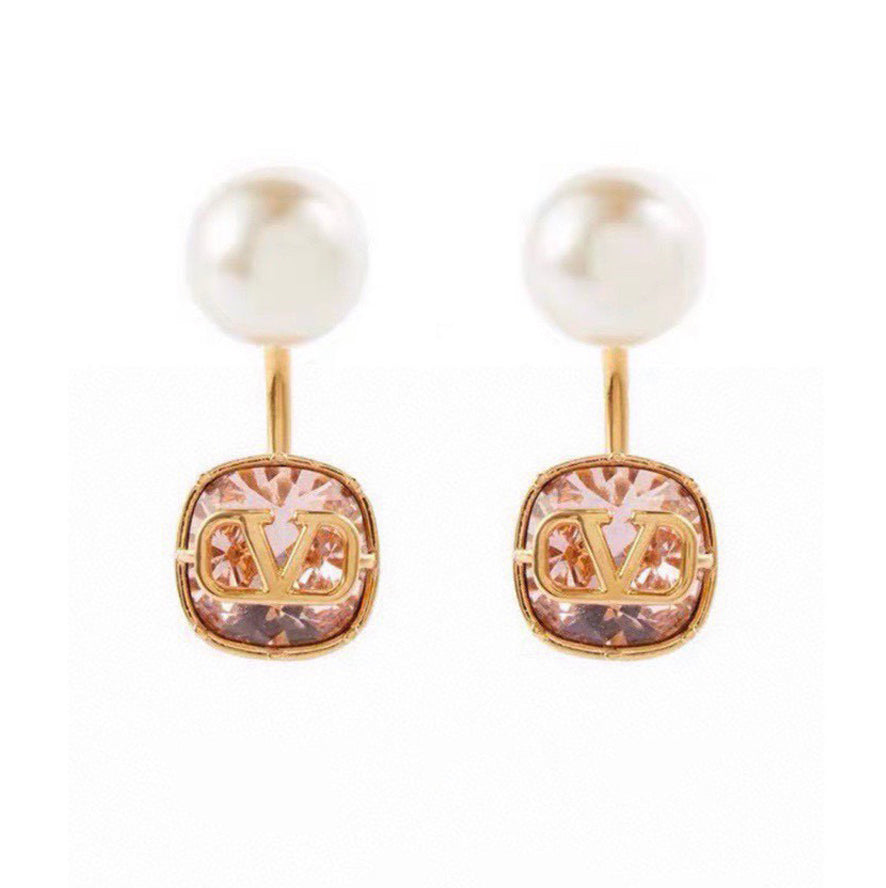 18K Vlogo Crystal Earrings