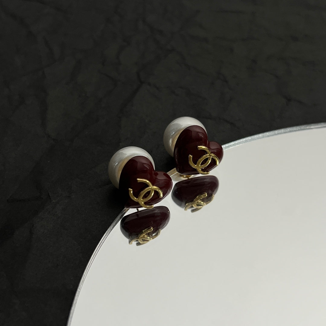 Boucles d'oreilles coeur rouge 18 carats CC