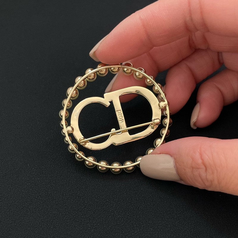 CD Pearls Brooch