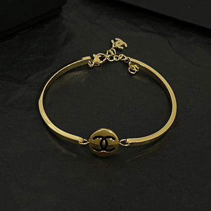 18K CHANEL CC Vintage Bracelet