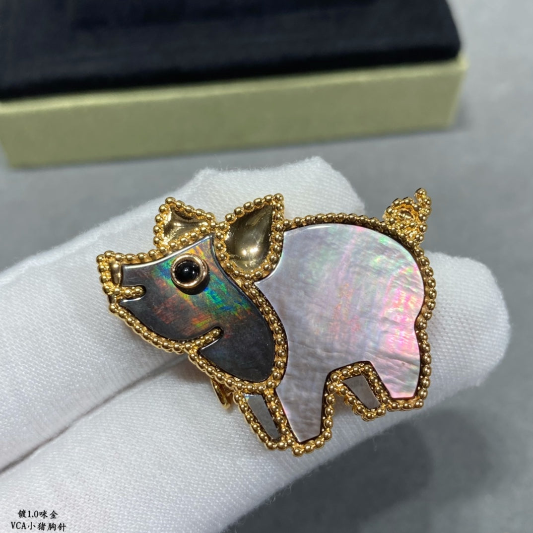 Broche à clip cochon animaux porte-bonheur 18 carats