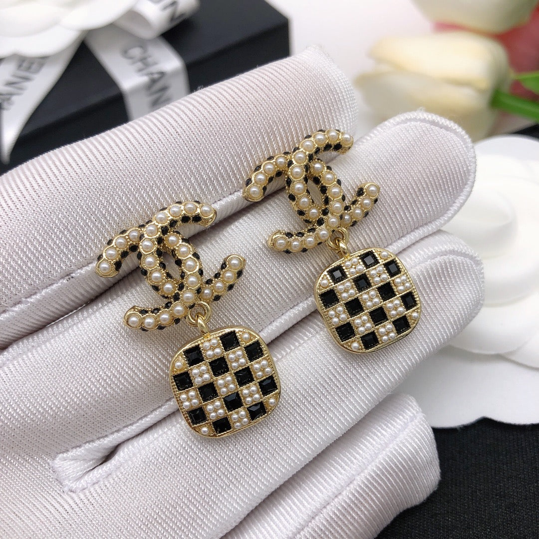 18K CC Chain Earrings