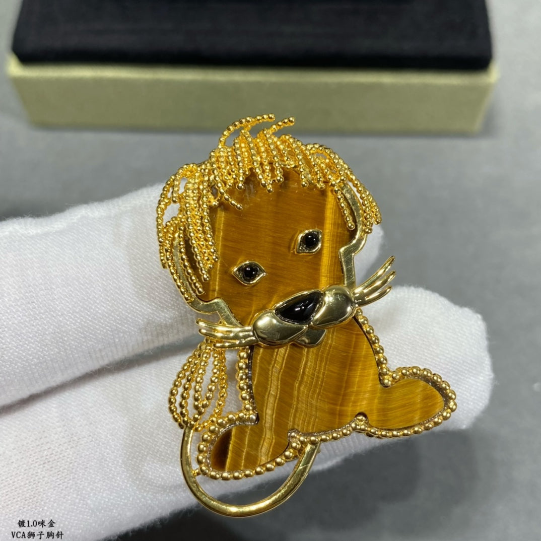 Broche à pince Lion animaux porte-bonheur 18 carats