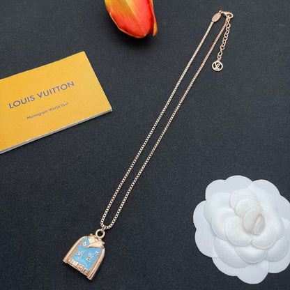18K Louis Dress Gold Necklace