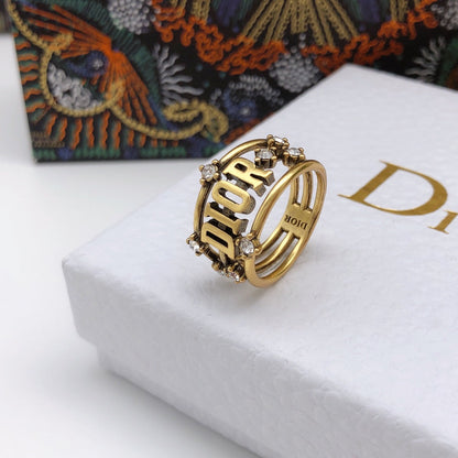 18K CD Vintage Crystals Ring