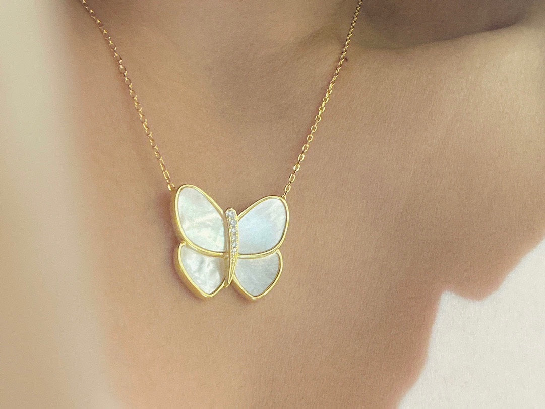 18K Butterfly Pearl Necklace