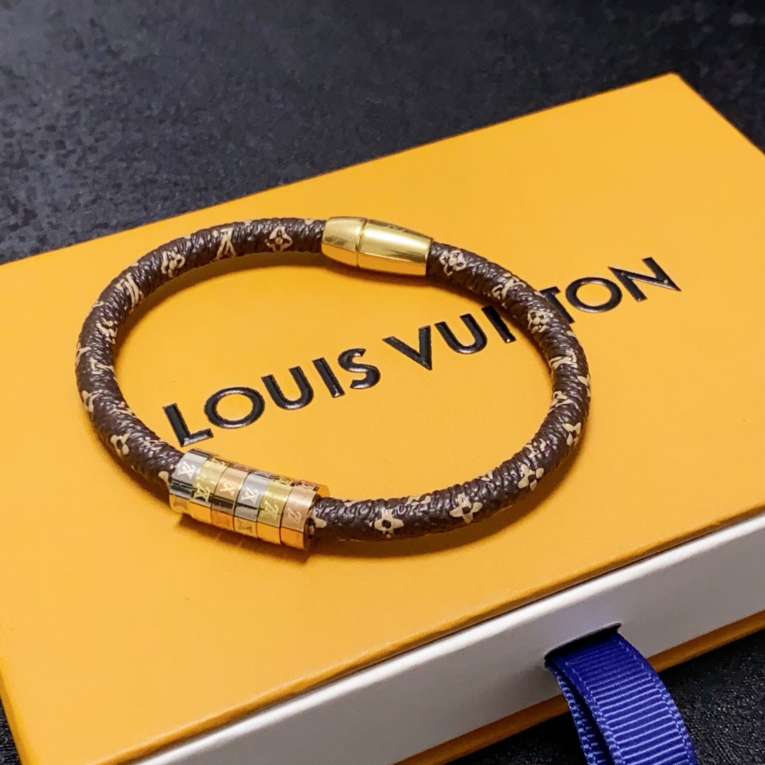 Bracelet monogramme Louis 18 carats