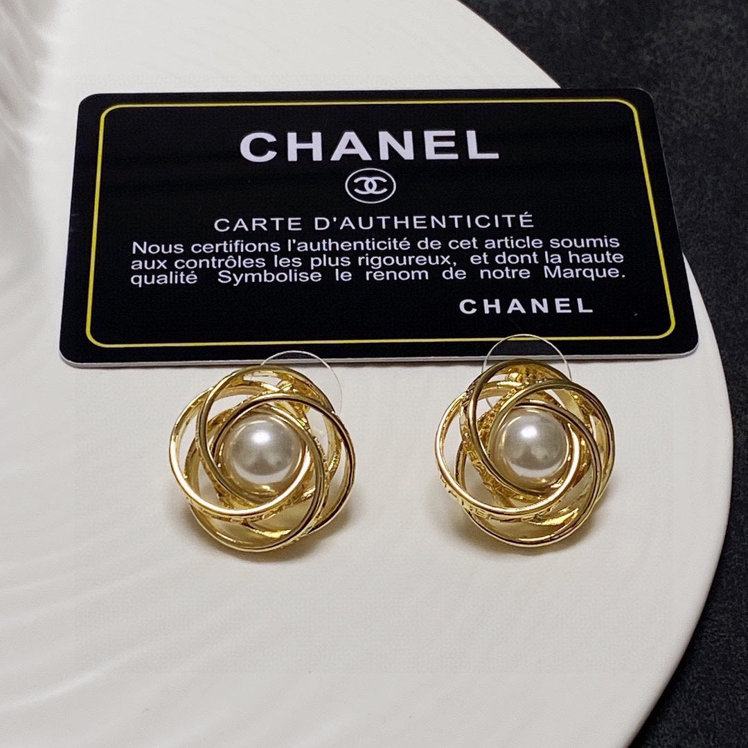 18K CC Pearl Earrings