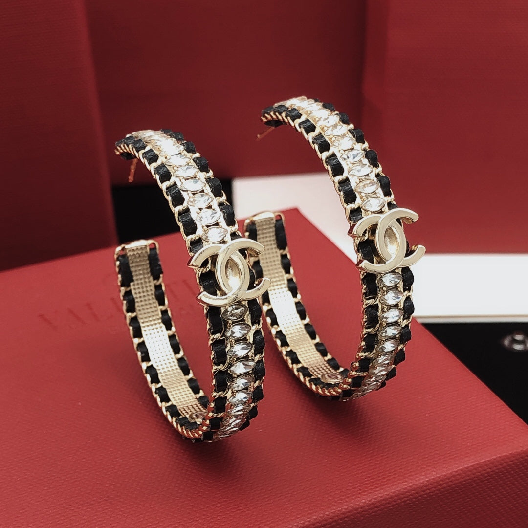 18K CHANEL CC Strass Earrings