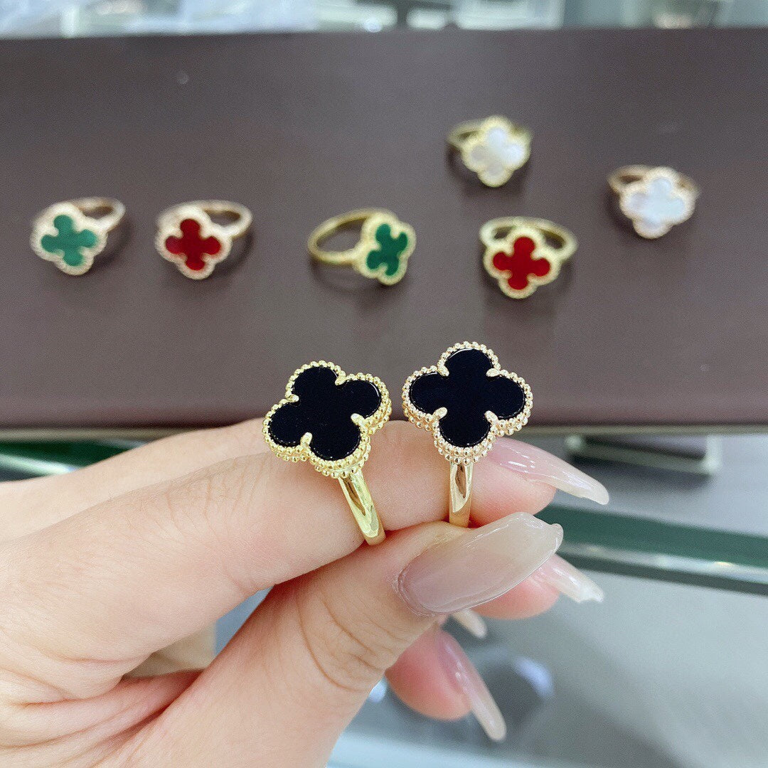 18K Magic Alhambra Clover Ring