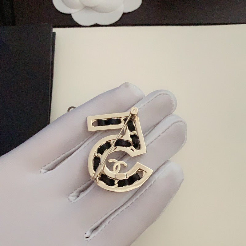 CC No.5 Leather Diamond Brooch