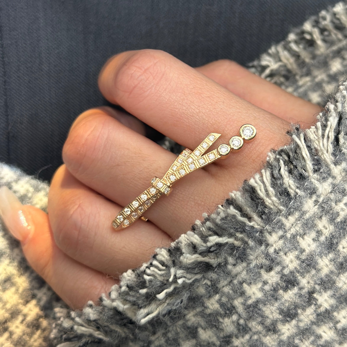 18K CC Ruban Diamonds Ring