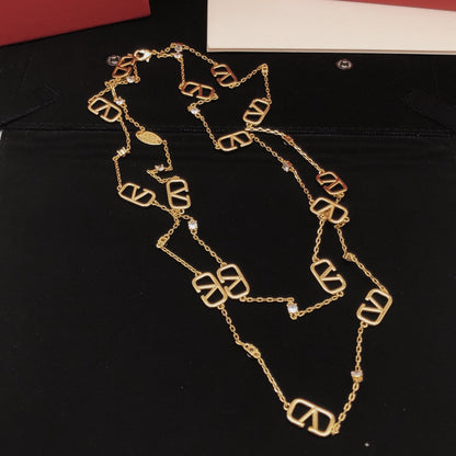 18K Garavani Long Diamonds Necklace