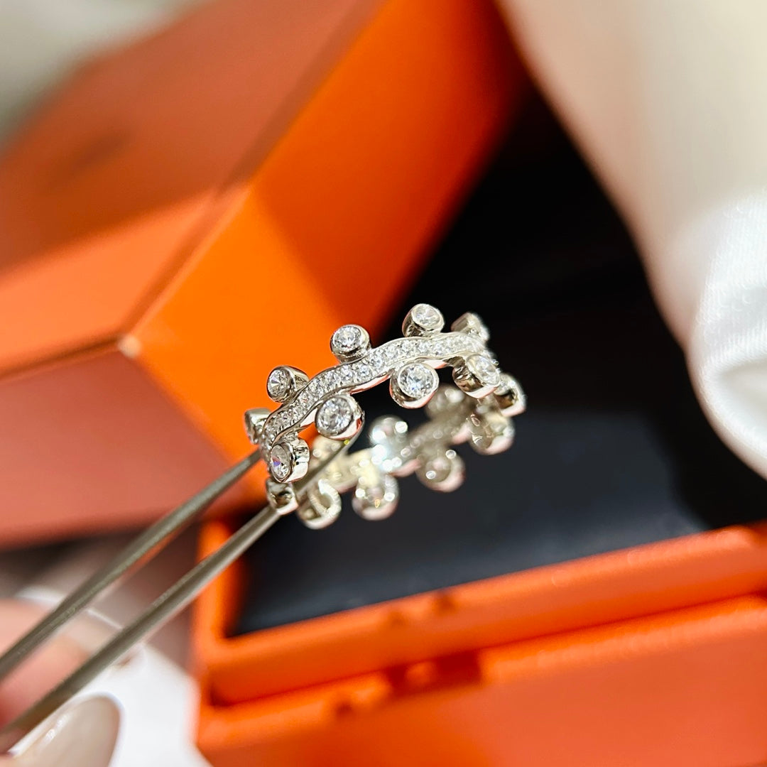 18K Vine Flower Dewdrops Diamond H Ring