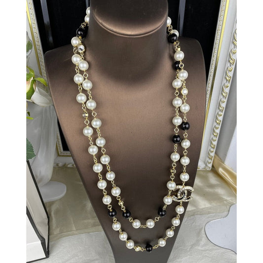 18K CC 24A Black & White Pearl Long Necklace