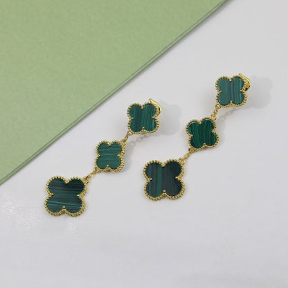 Boucles d'oreilles trèfle à trois motifs malachite Magic Alhambra 18 carats