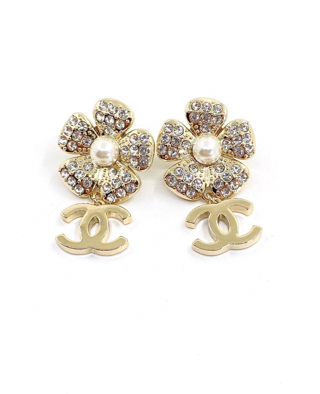 Boucles d'oreilles à cristaux complets de fleurs CC CHANEL 18K