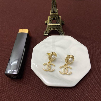 18K CC White Pearl Gold Earrings