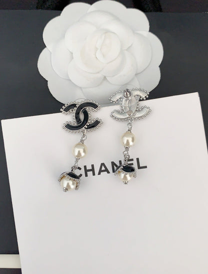 18K CC Pearl Crystals Earrings