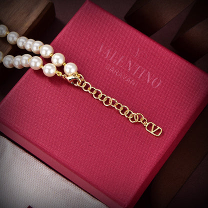 18K Garavani VLogo Signature Necklace