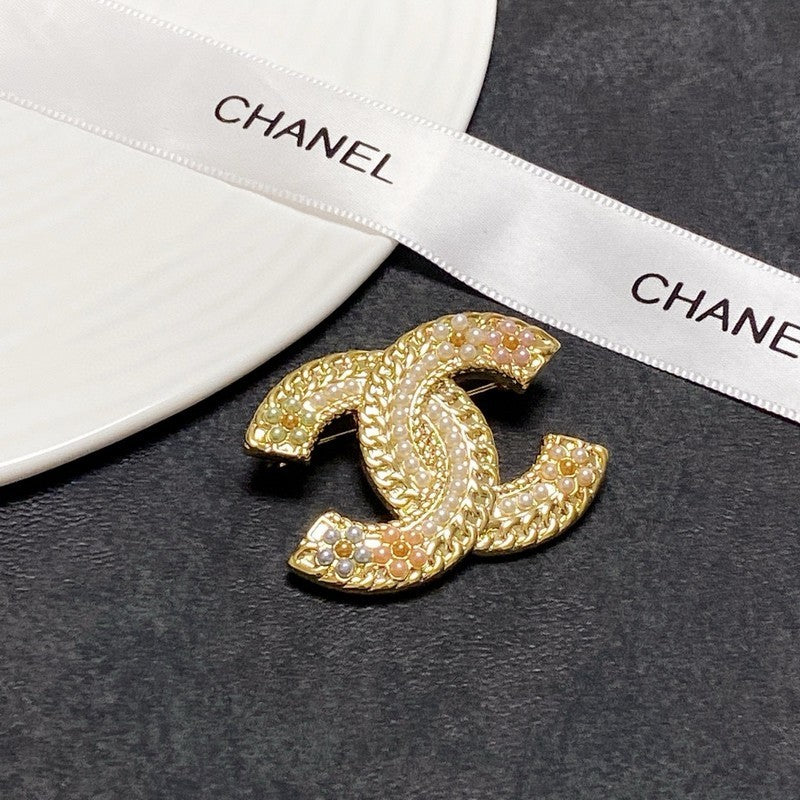 CC Pearl Gold Brooch