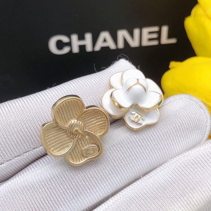 18K CC Flower Pearl Earrings