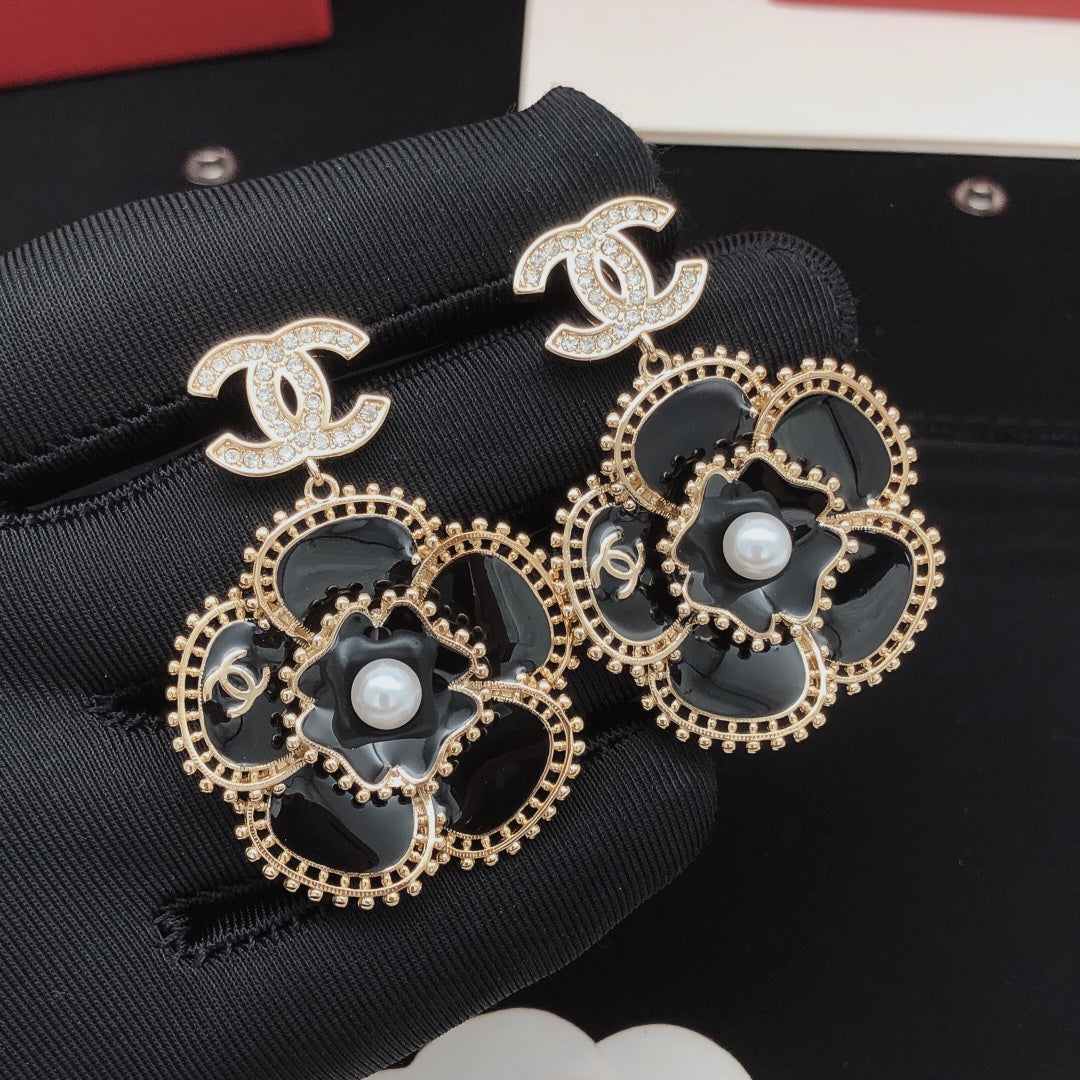 18K CC Camellia Diamond Earrings